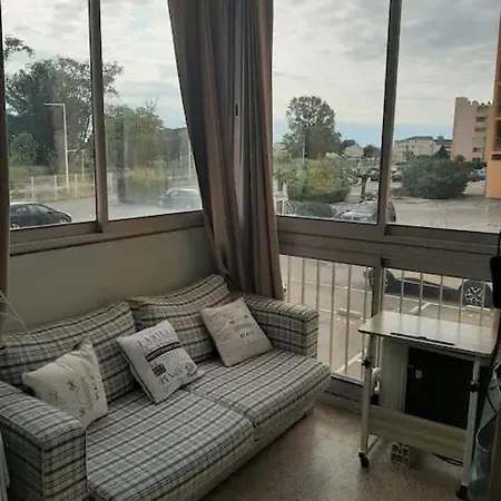 Joli Appt 2 Et Avec Parking Dans Ombragee Et Calme 5mns Et Commerces 아파트 르그로뒤후아