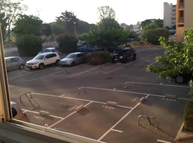 Joli Appt 2 Et Avec Parking Dans Ombragee Et Calme 5mns Et Commerces Apartamento *
