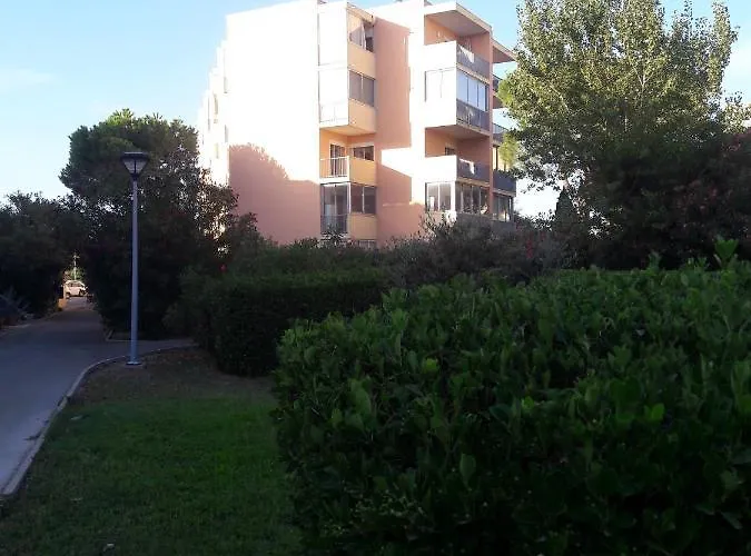 Διαμέρισμα Joli Appt 2 Et Avec Parking Dans Ombragee Et Calme 5mns Et Commerces *