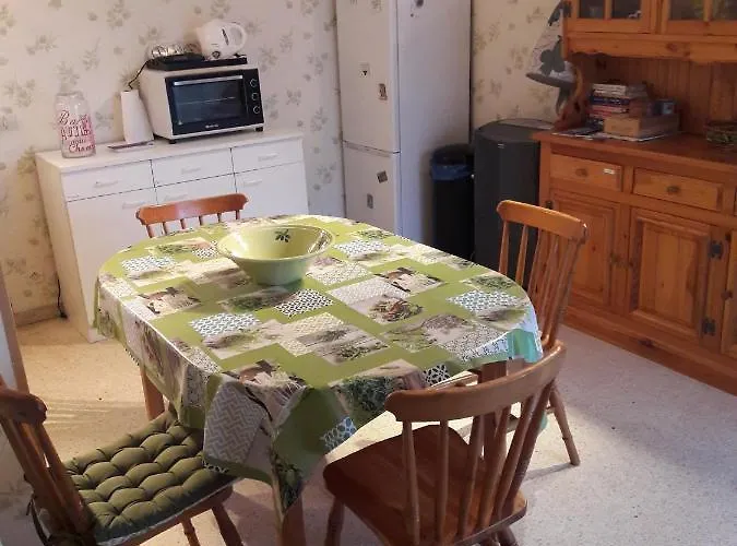 Joli Appt 2 Et Avec Parking Dans Ombragee Et Calme 5mns Et Commerces * Le Grau-du-Roi