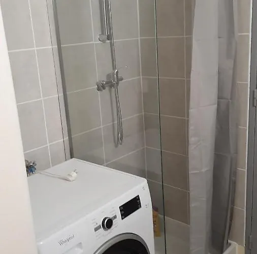 Apartamento Joli Appt 2 Et Avec Parking Dans Ombragee Et Calme 5mns Et Commerces Le Grau-du-Roi